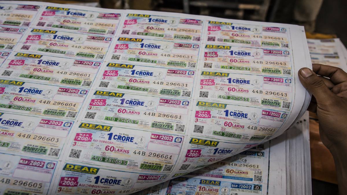Dhanbad Police Bust Fake Lottery Printing Racket, Seize Counterfeit Tickets Worth ₹160 Crore
