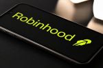 Scotiabank Initiates Robinhood Coverage With $136 Price Target